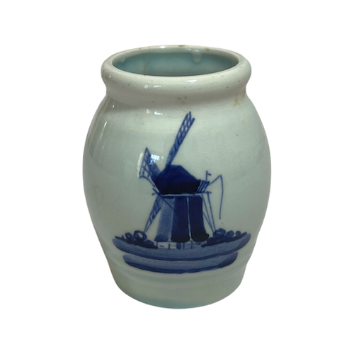 Delft bud vase
